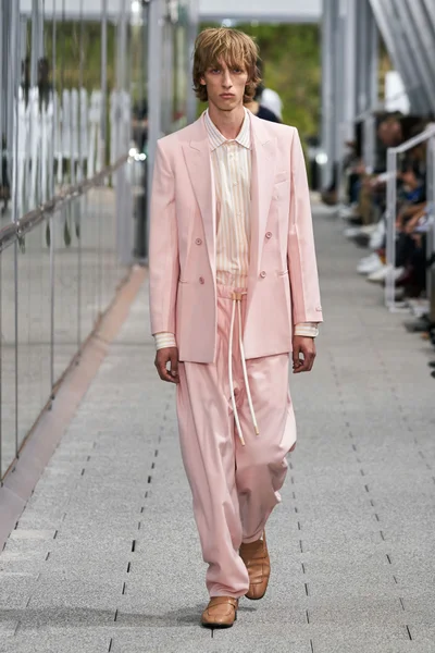 Look 20